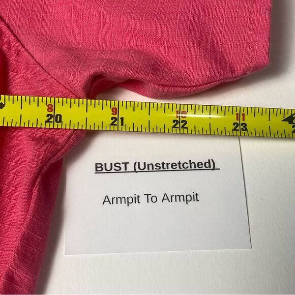 Carhartt Pink V-Neck Medical Scrub Top Women's Size Medium - Picture 12 of 15